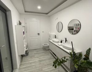 Appartement 3 chambres à vendre dans Floresti