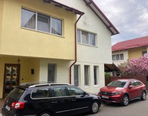 Maison 4 chambres à vendre dans Floresti