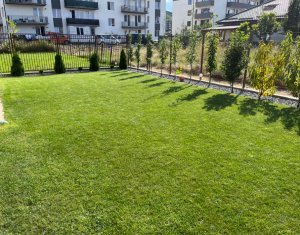 Maison 4 chambres à vendre dans Floresti