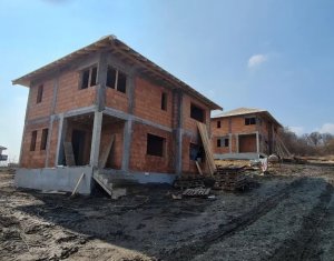 Maison 4 chambres à vendre dans Popesti