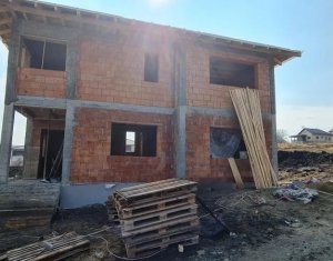 Maison 4 chambres à vendre dans Popesti