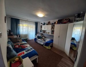 Lakás 4 szobák eladó on Cluj-napoca, Zóna Intre Lacuri