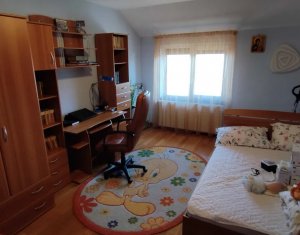 Maison 4 chambres à louer dans Cluj-napoca, zone Europa