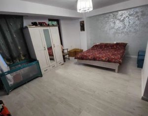 Lakás 4 szobák eladó on Floresti