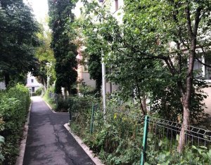 Appartement 4 chambres à vendre dans Cluj-napoca, zone Manastur