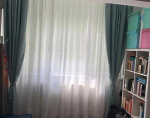 Appartement 4 chambres à vendre dans Cluj-napoca, zone Manastur