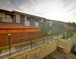 Appartement 3 chambres à vendre dans Floresti