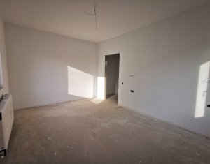 Appartement 3 chambres à vendre dans Floresti