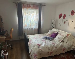 Maison 3 chambres à vendre dans Floresti