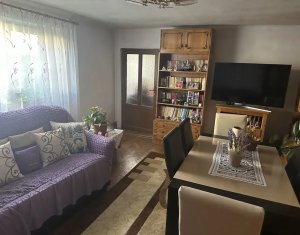 Maison 3 chambres à vendre dans Floresti