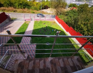 Maison 3 chambres à vendre dans Floresti