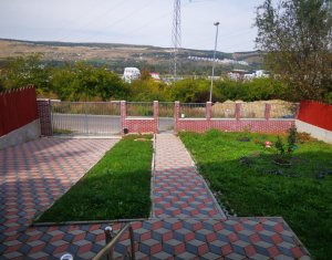 Maison 3 chambres à vendre dans Floresti