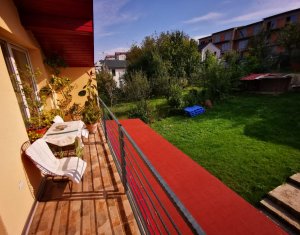 Maison 3 chambres à vendre dans Floresti