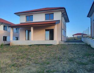 House 4 rooms for sale in Dezmir