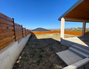 House 4 rooms for sale in Dezmir