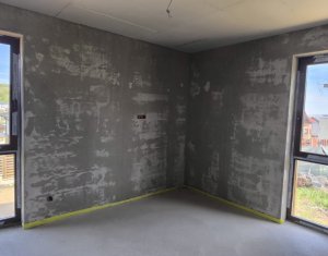 House 6 rooms for sale in Baciu