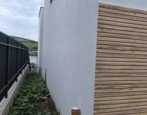 Ház 6 szobák eladó on Baciu