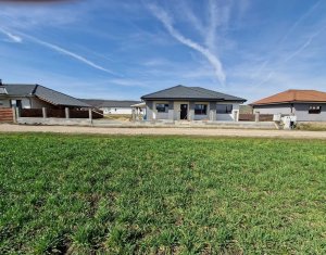 Maison 4 chambres à vendre dans Jucu De Mijloc