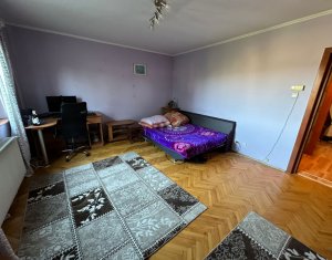 Appartement 3 chambres à vendre dans Cluj-napoca, zone Manastur