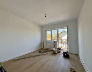 Maison 4 chambres à vendre dans Floresti