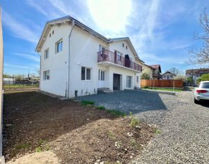 Maison 4 chambres à vendre dans Floresti