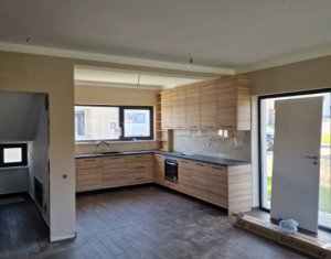 Maison 4 chambres à louer dans Dezmir