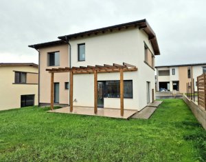 , 130m2 dans Dezmir