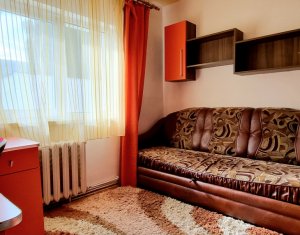 Appartement 4 chambres à vendre dans Cluj-napoca, zone Manastur
