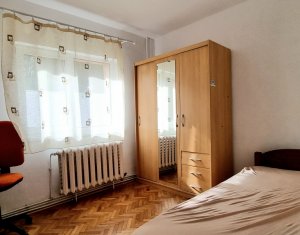 Appartement 4 chambres à vendre dans Cluj-napoca, zone Manastur