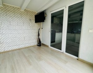 Maison 4 chambres à vendre dans Floresti