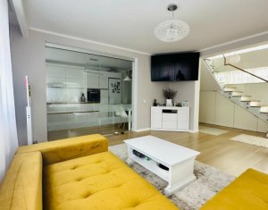 Maison 4 chambres à vendre dans Floresti