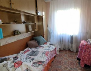 Lakás 4 szobák eladó on Cluj-napoca, Zóna Manastur