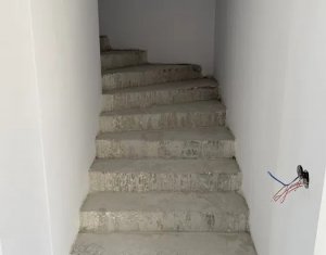 Ház 4 szobák eladó on Floresti