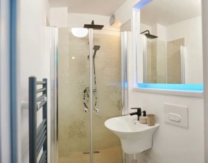 Appartement 4 chambres à vendre dans Cluj-napoca, zone Manastur