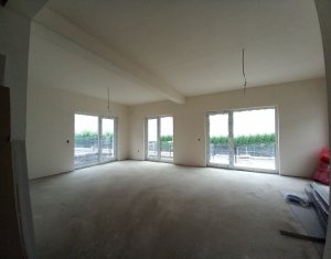 House 5 rooms for sale in Chinteni