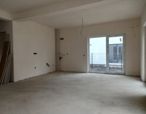 House 5 rooms for sale in Chinteni