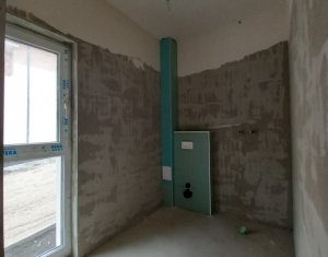 House 5 rooms for sale in Chinteni