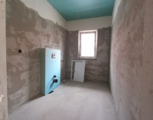 House 5 rooms for sale in Chinteni