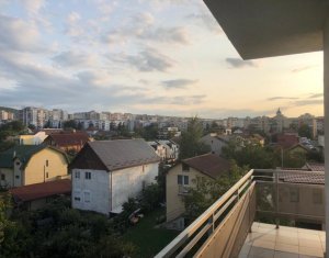 Appartement 3 chambres à vendre dans Cluj-napoca, zone Manastur
