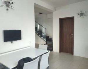 Maison 4 chambres à vendre dans Floresti