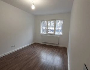 Appartement 3 chambres à vendre dans Cluj-napoca, zone Manastur