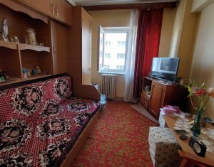 Appartement 3 chambres à vendre dans Cluj-napoca, zone Manastur