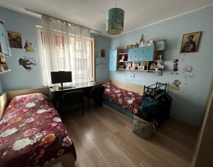 Appartement 3 chambres à vendre dans Floresti