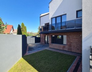 Maison 4 chambres à vendre dans Cluj-napoca, zone Iris