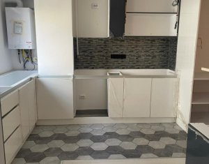 Appartement 3 chambres à vendre dans Cluj-napoca, zone Intre Lacuri