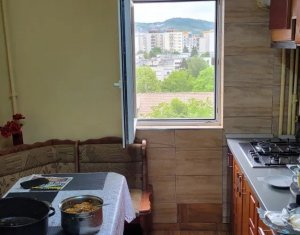 Appartement 4 chambres à vendre dans Cluj-napoca, zone Manastur