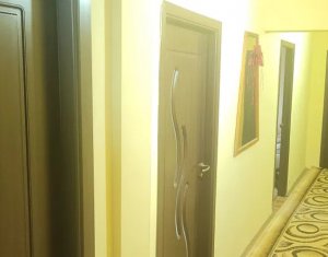 Appartement 4 chambres à vendre dans Cluj-napoca, zone Manastur