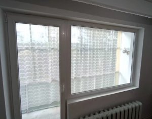 Appartement 3 chambres à vendre dans Cluj-napoca, zone Manastur