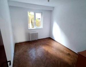 Appartement 3 chambres à vendre dans Cluj-napoca, zone Manastur