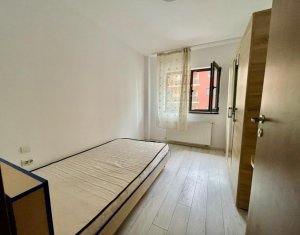 Appartement 3 chambres à vendre dans Floresti